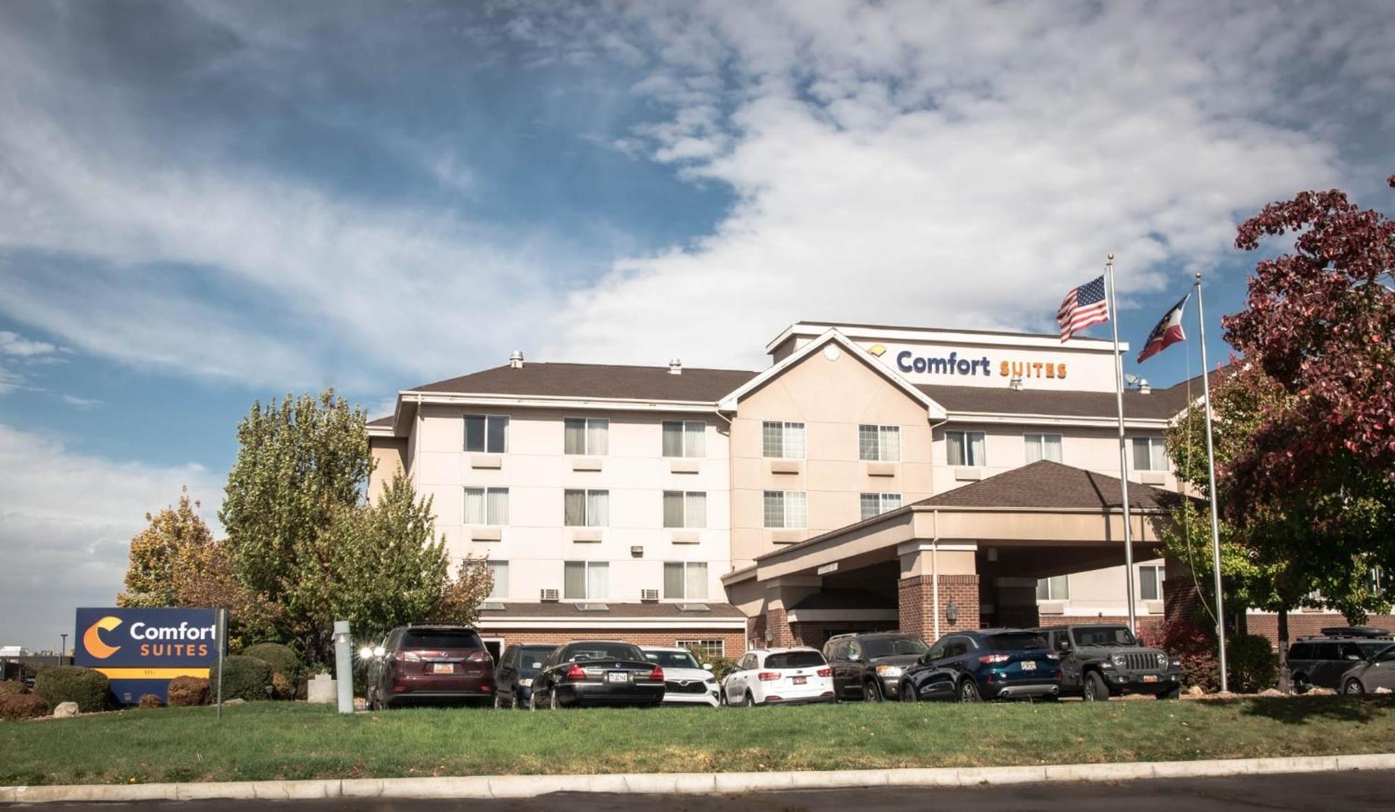 Comfort Airport Hotel 2*