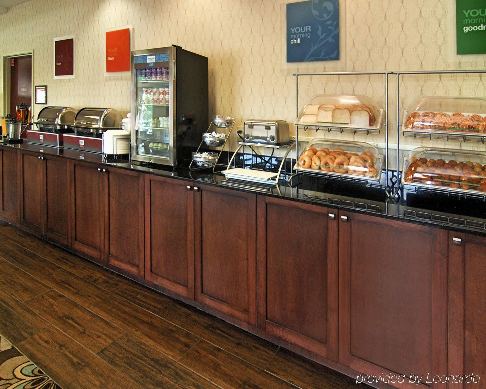 Comfort Airport Hotel 2*